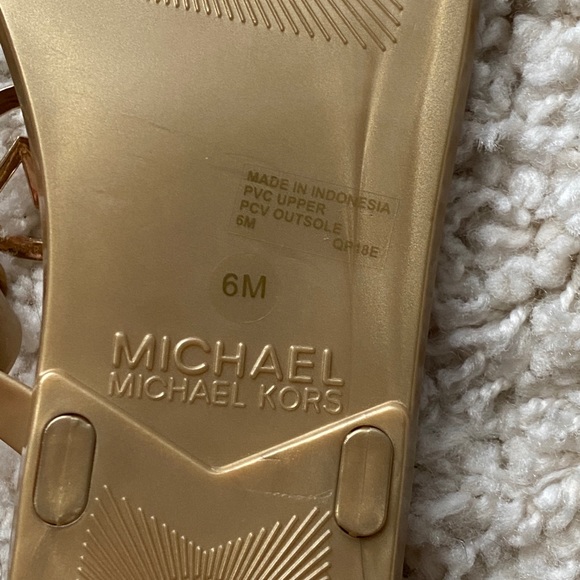 Michael Kors Slides Sandals / Flip Flops. Size 6 - Picture 8 of 9